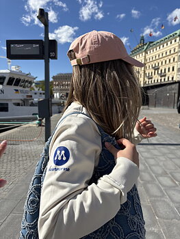 UM Crewneck - Regular Fit Unisex - Moderatkvinnorna