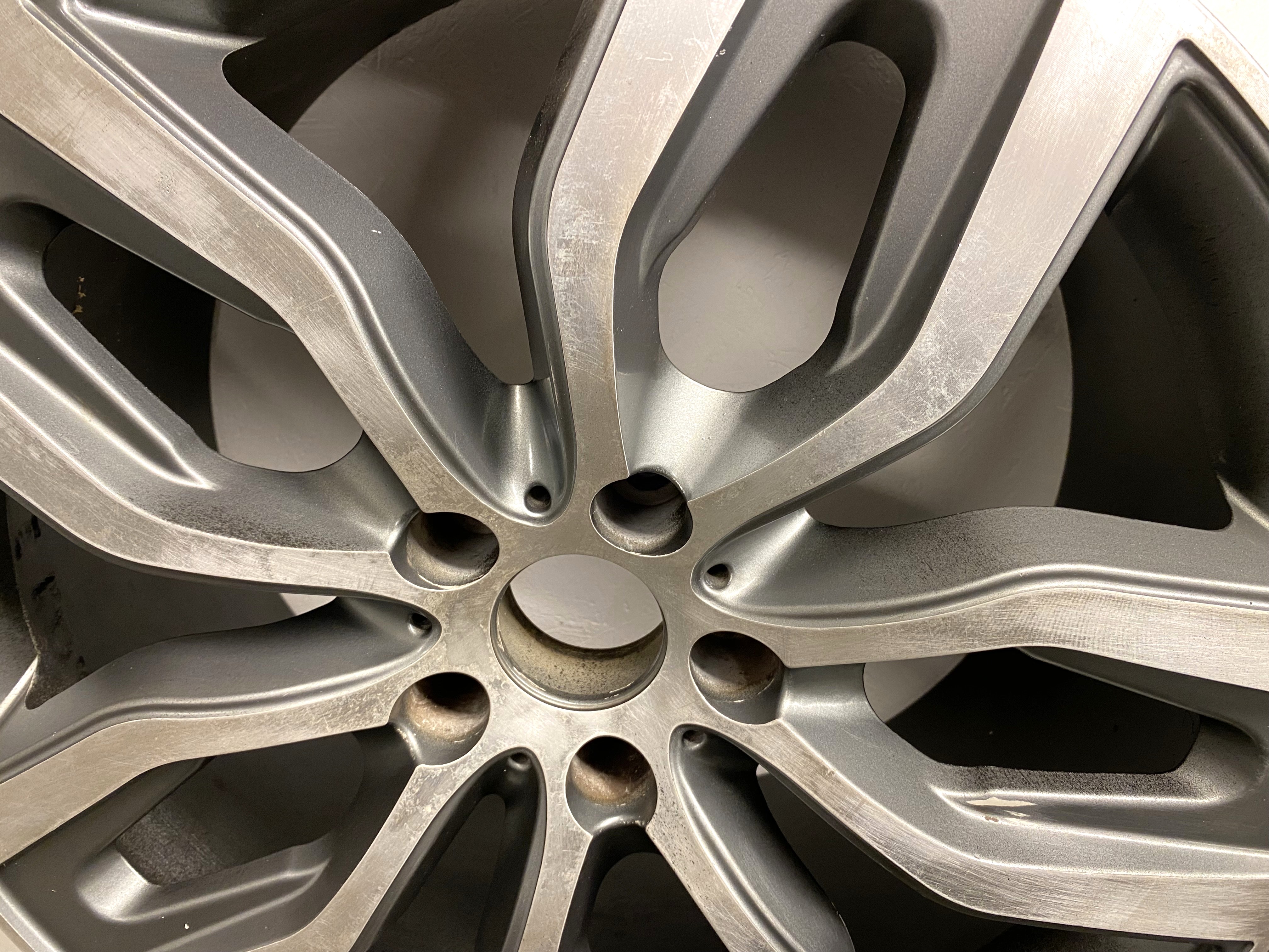 BEGAGNAT | 4 st | 20" ALUFÄLGAR Original 541 BMW | 2 st 5x120 9.5x20 ET40 74.1 + 2 st 5x120 10.5x20 ET30 74.1 - Renoveringsobjekt - 8