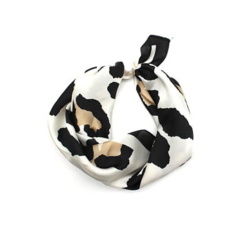 Flygvärdinnescarf  Pärla Blanc