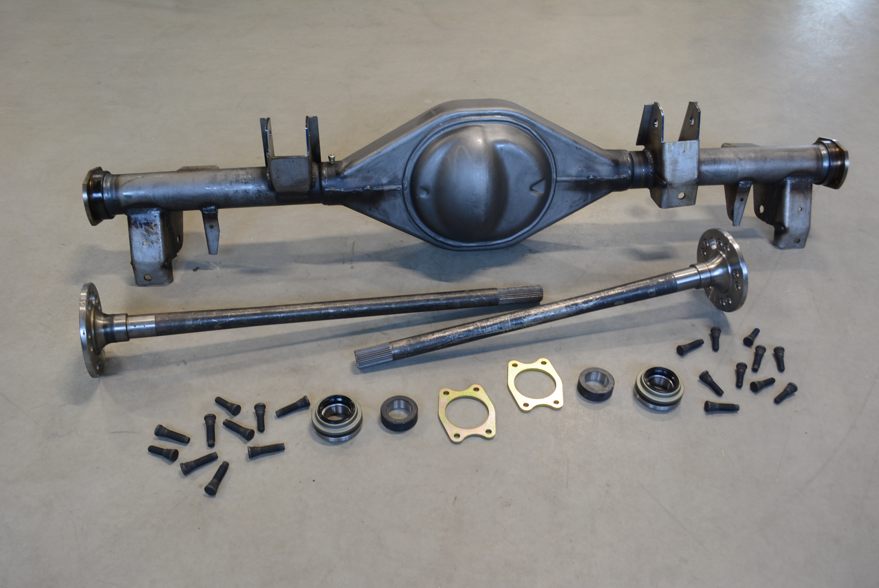 Ford 9´´ Banjo + Drivaxlar GM B-Body 65-70
