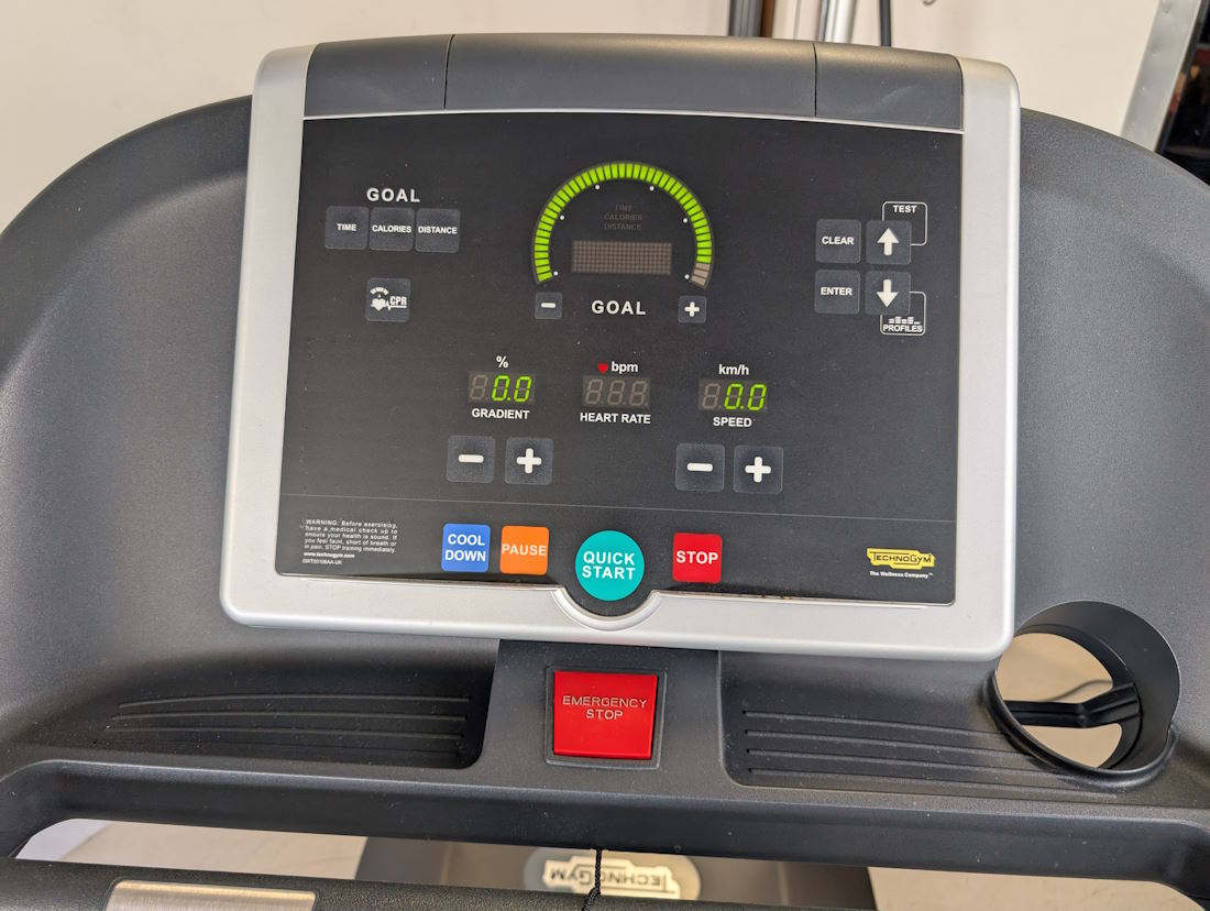Technogym Run Now 500 - 8