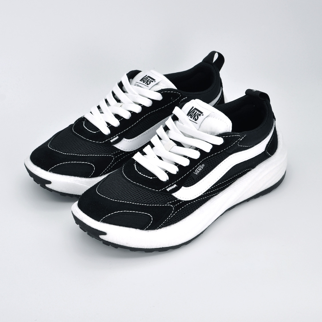 Vans - Ultrarange Neo 2.0 Black/White - 2