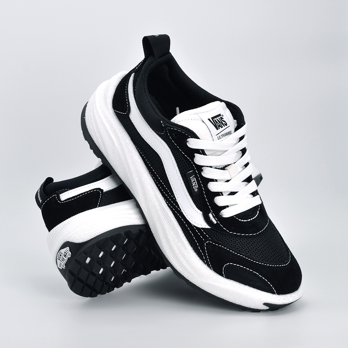 Vans - Ultrarange Neo 2.0 Black/White