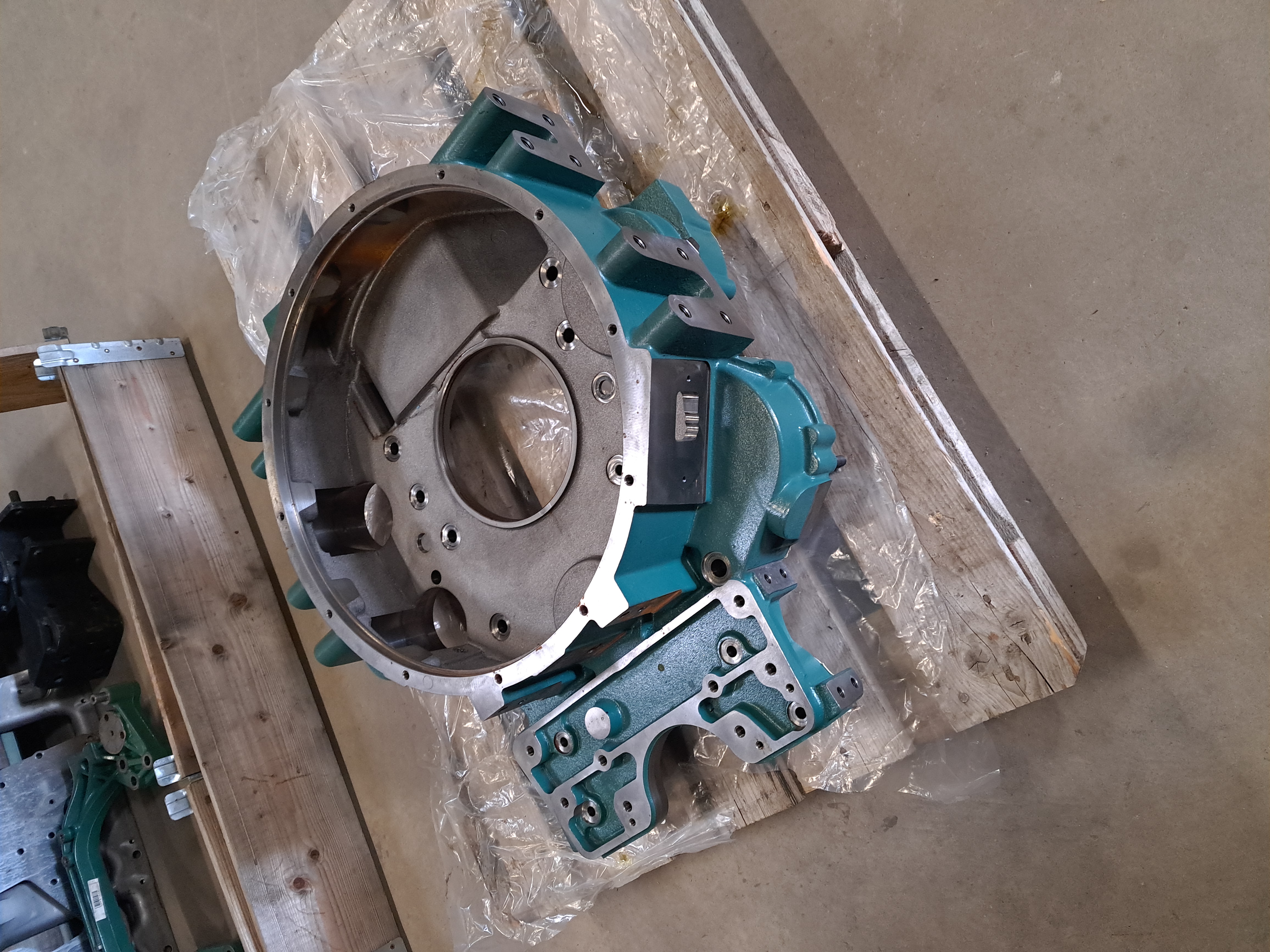 Flywheel housing