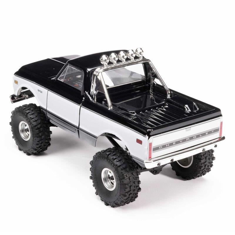 1/24 Axial SCX24 1967-1972 Chevrolet C10 Black - 12
