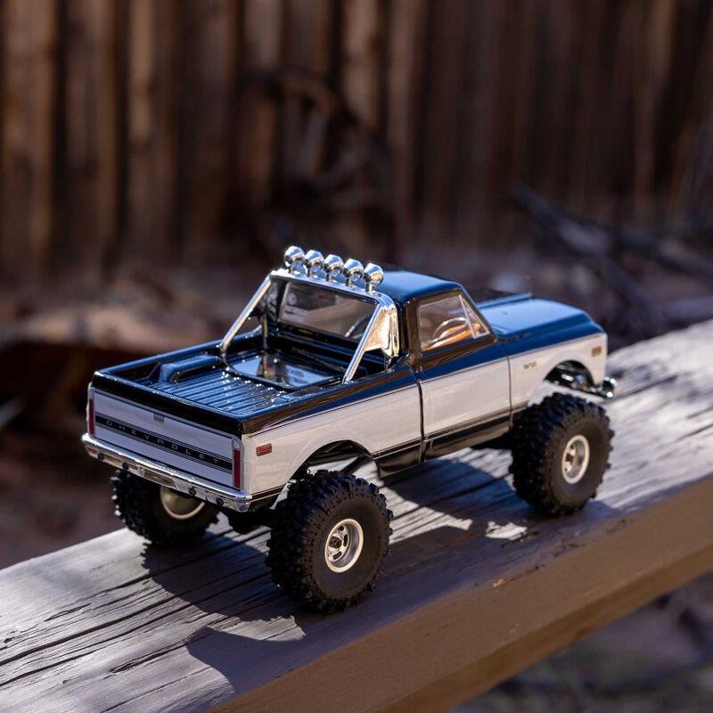 1/24 Axial SCX24 1967-1972 Chevrolet C10 Black - 5