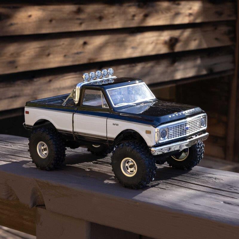 1/24 Axial SCX24 1967-1972 Chevrolet C10 Black - 3