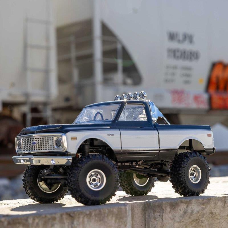 1/24 Axial SCX24 1967-1972 Chevrolet C10 Black - 7