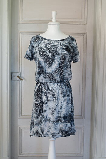 Frontrow - Strikie Annie T-shirt Dress Ash