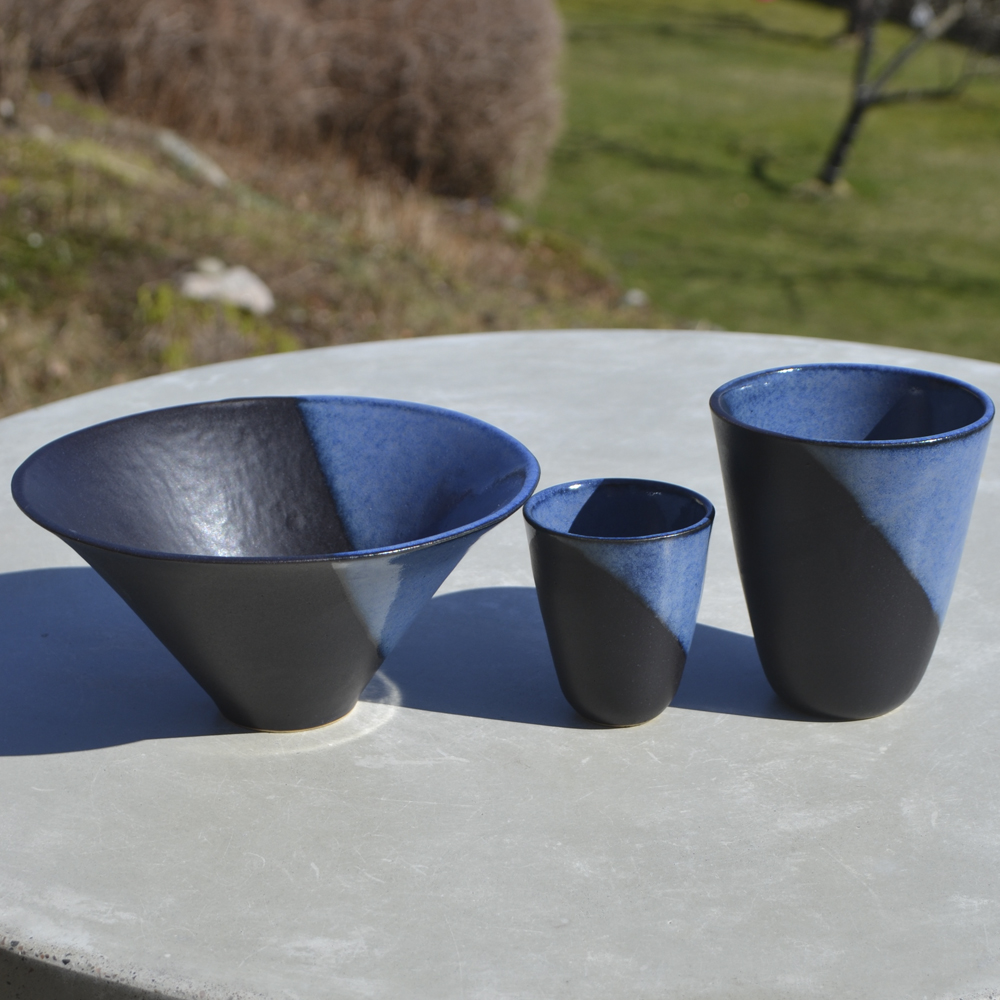 Handmade Stoneware Shot Mug | Flow - blue glossy/black matte - 3