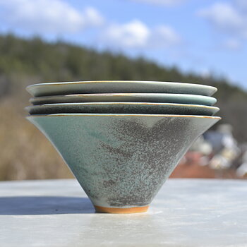 Handmade Small stoneware Bowl | Flow - blue glossy/black matte