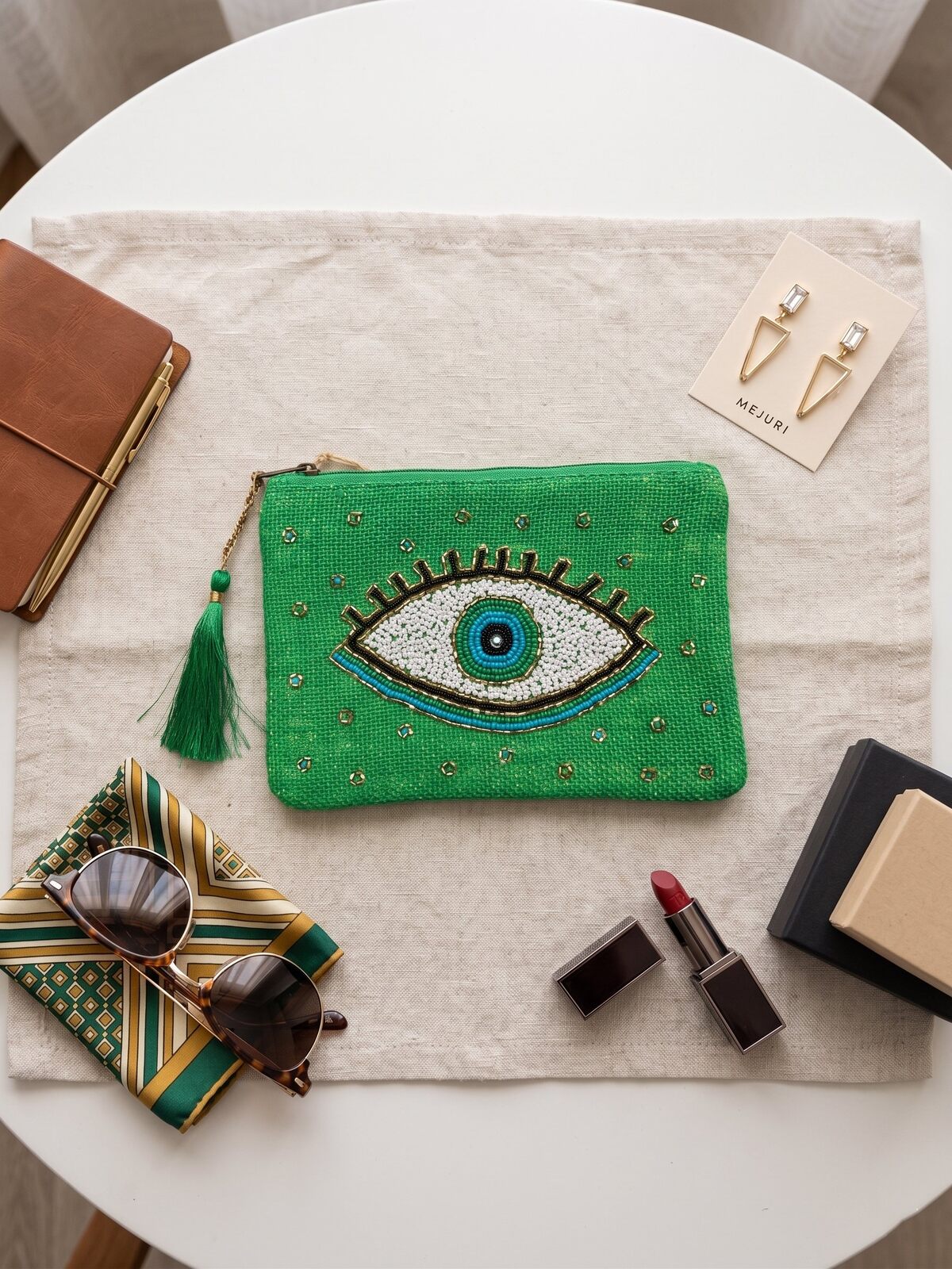 Pouch small eye green