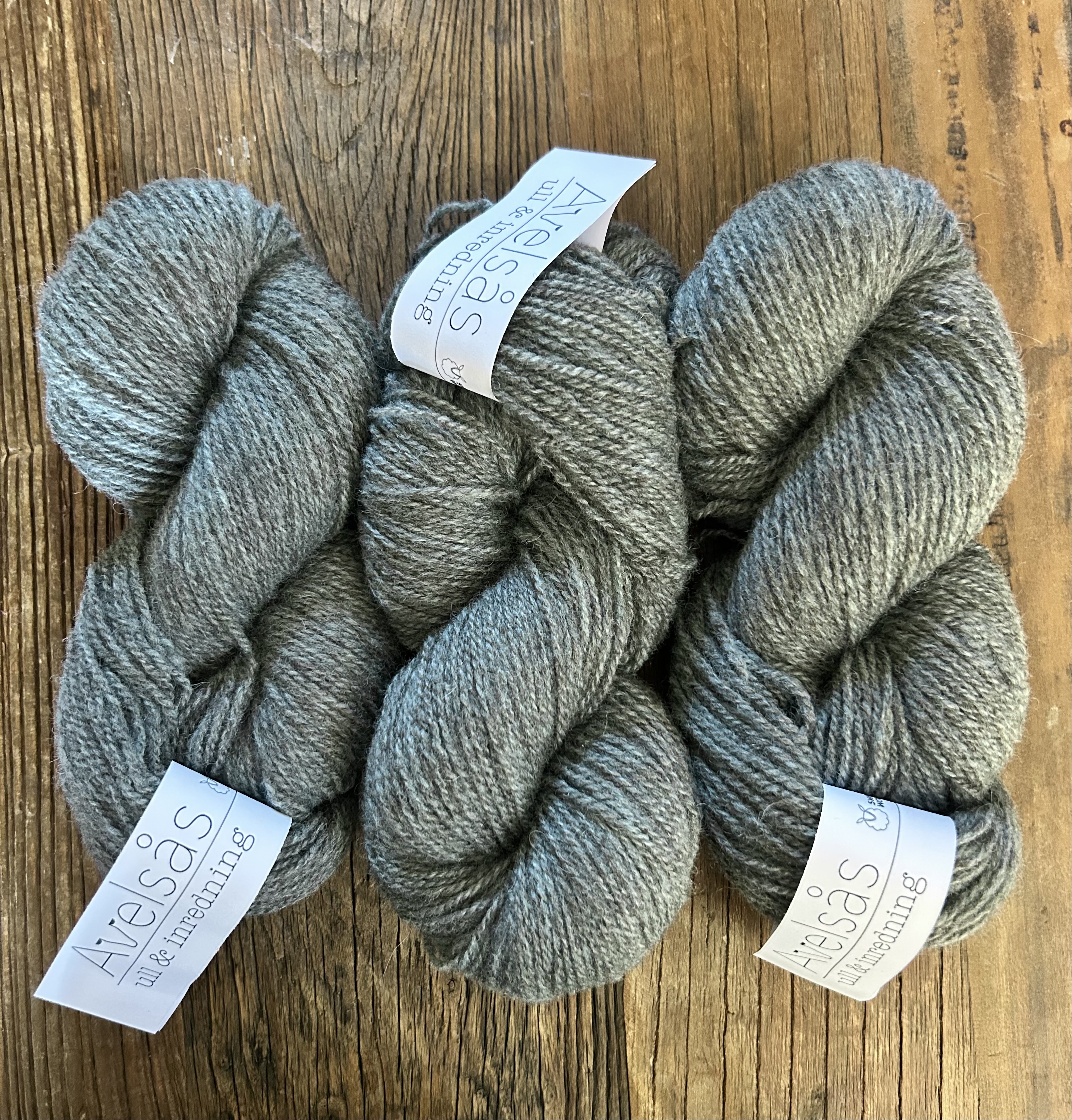 Vårbäck 2-ply fine wool yarn