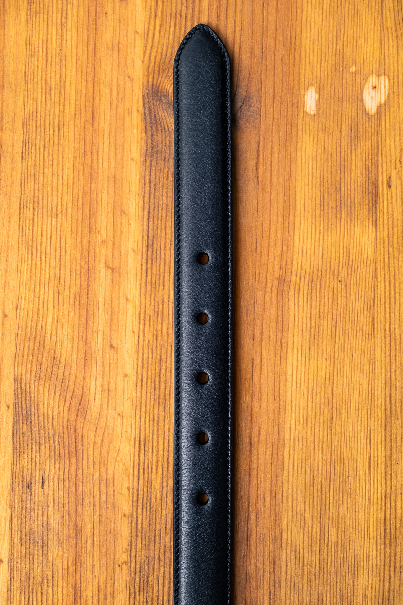 Kamakura - Horseshoe Buckle Slim Leather Belt Black - 3