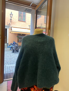 Fluffig stickad tröja petrol - Edith