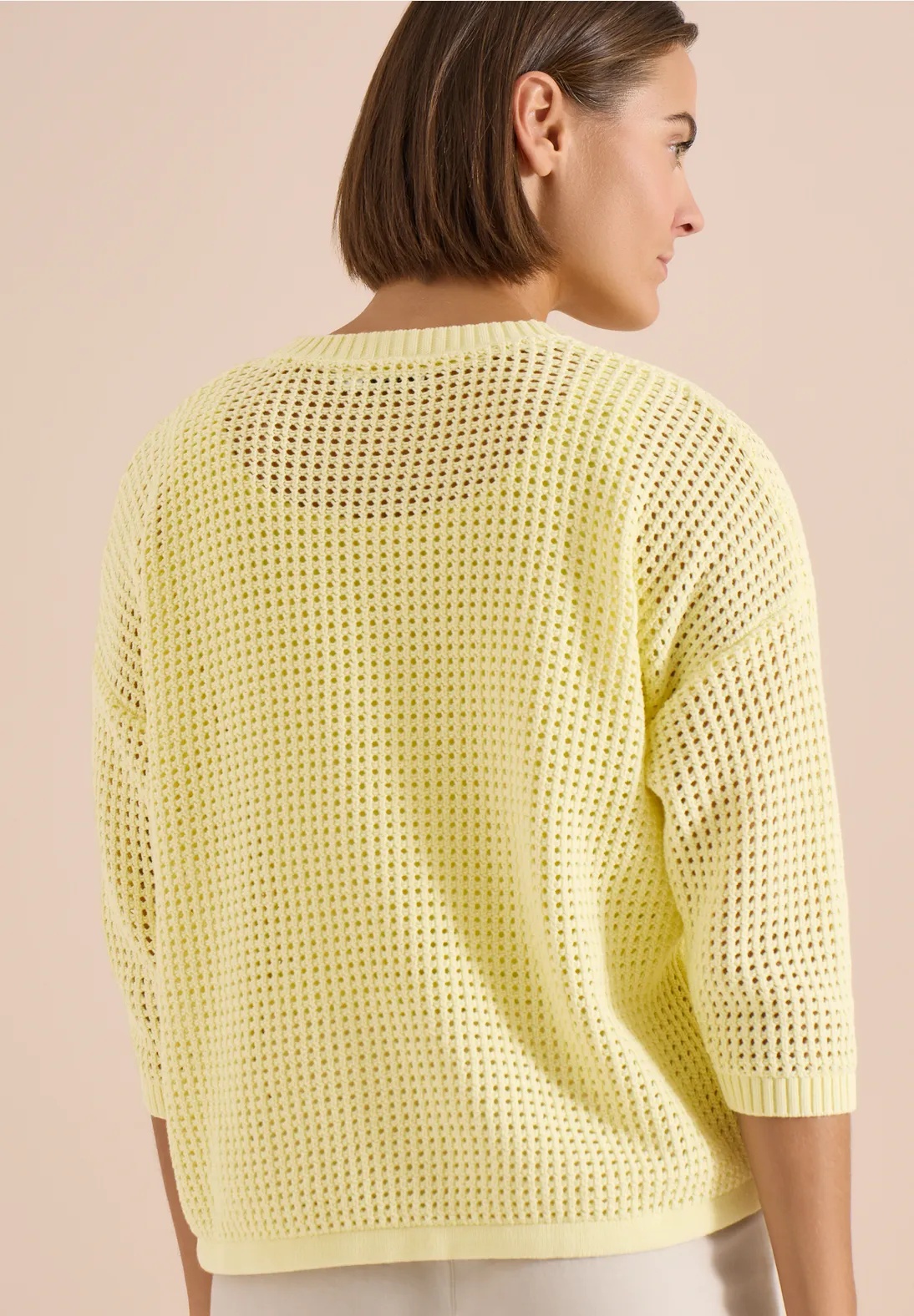 TOS Crochet V-neck - Light Buttermilk Yellow - Cecil - 3