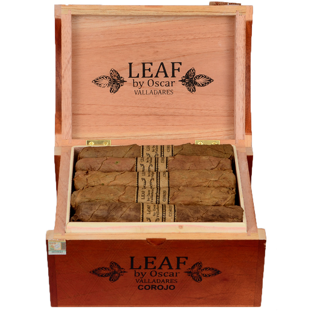 Leaf by Oscar Corojo Toro
