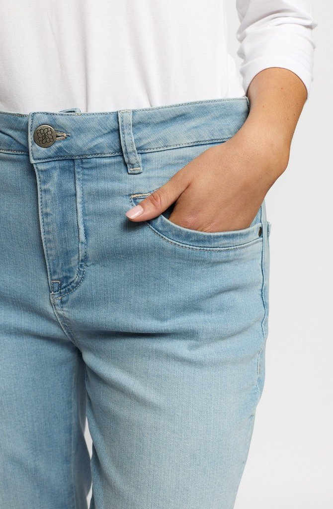 Bekke Jeans - Light Denim - 2-Biz - 4