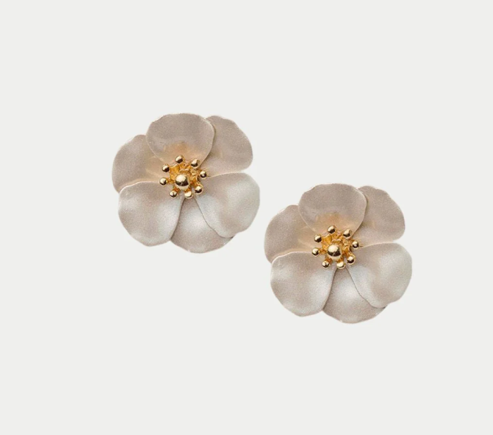 bow19 flower earrings creme