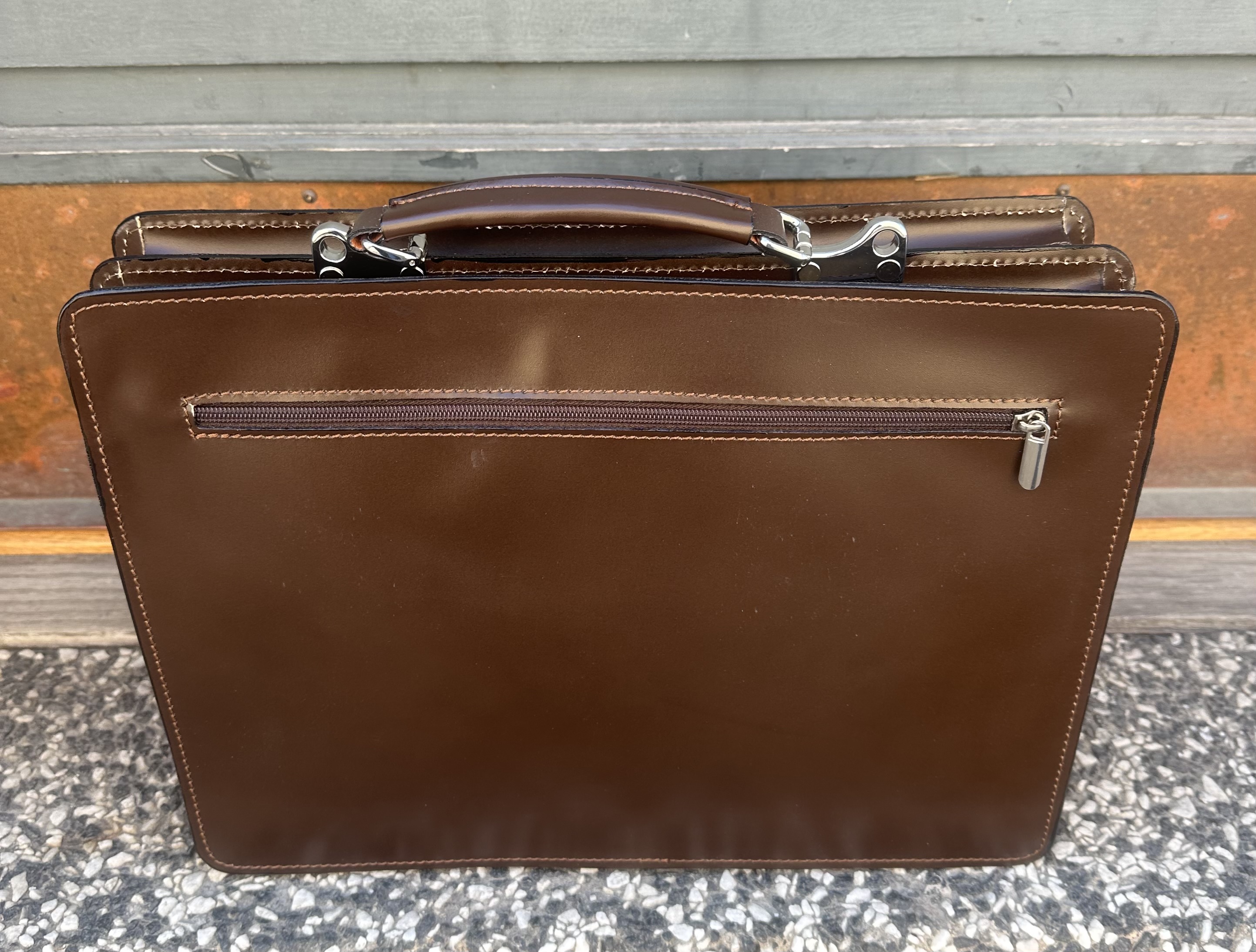 Pigga Peggy boxväskan storlek  39x29x11,  STOR, mörkbrun - 3