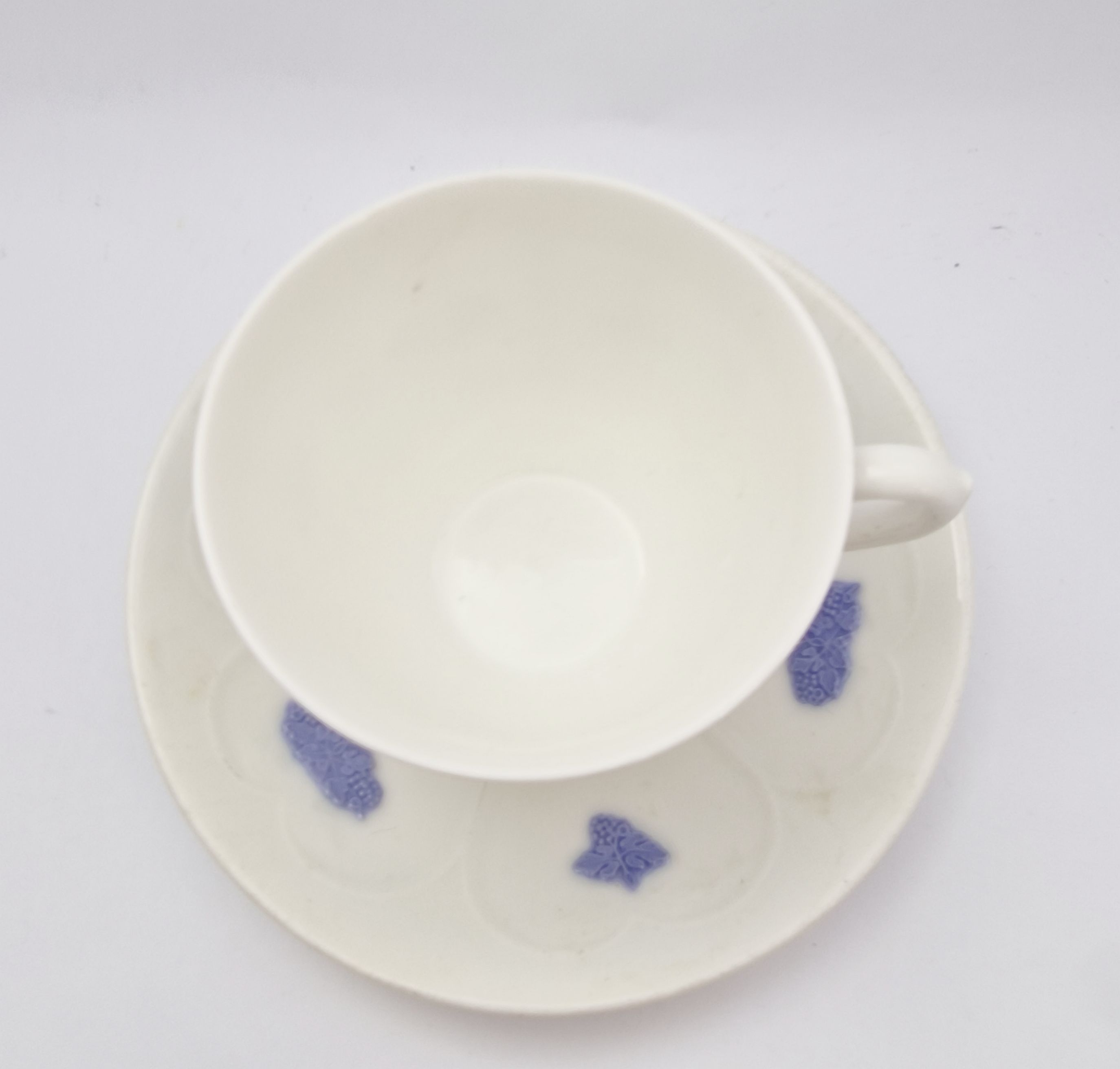 Blue flower teacup and saucer - 2
