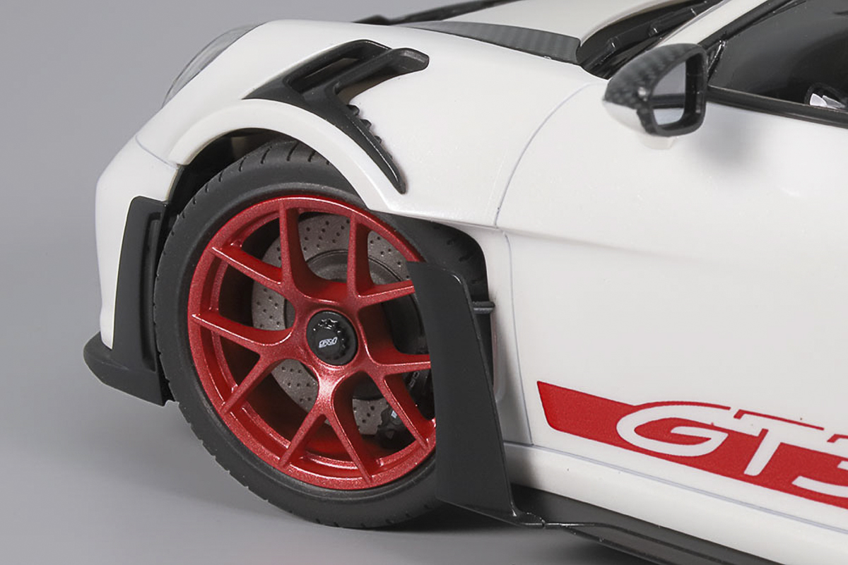 Tamiya 24370 1/24 Porsche 911 GT3 RS (992) - 14
