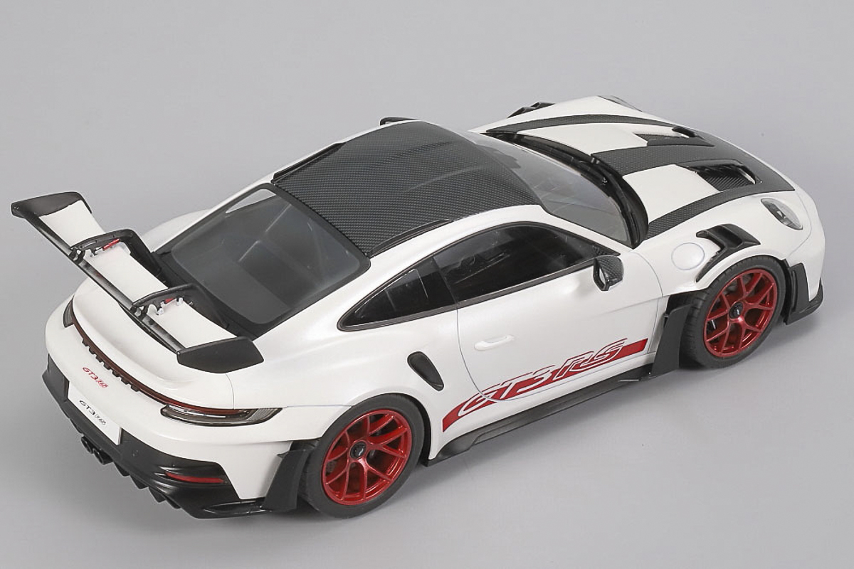 Tamiya 24370 1/24 Porsche 911 GT3 RS (992) - 11