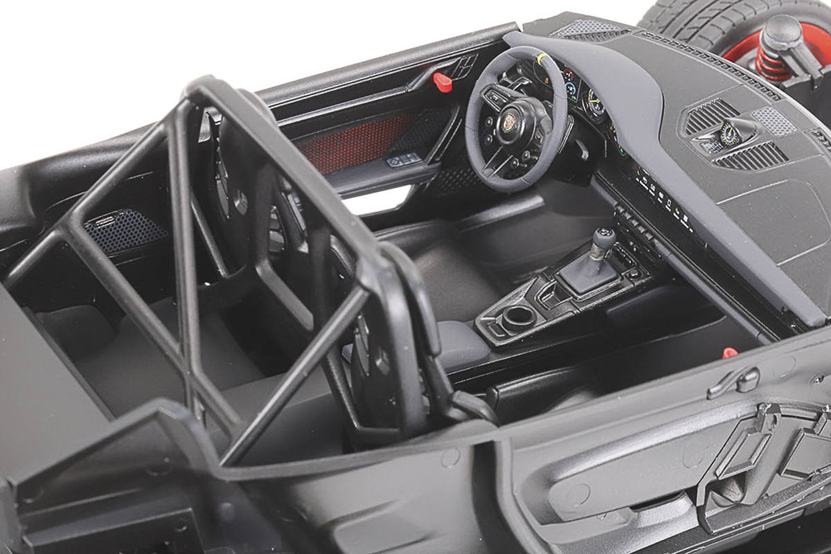 Tamiya 24370 1/24 Porsche 911 GT3 RS (992) - 15