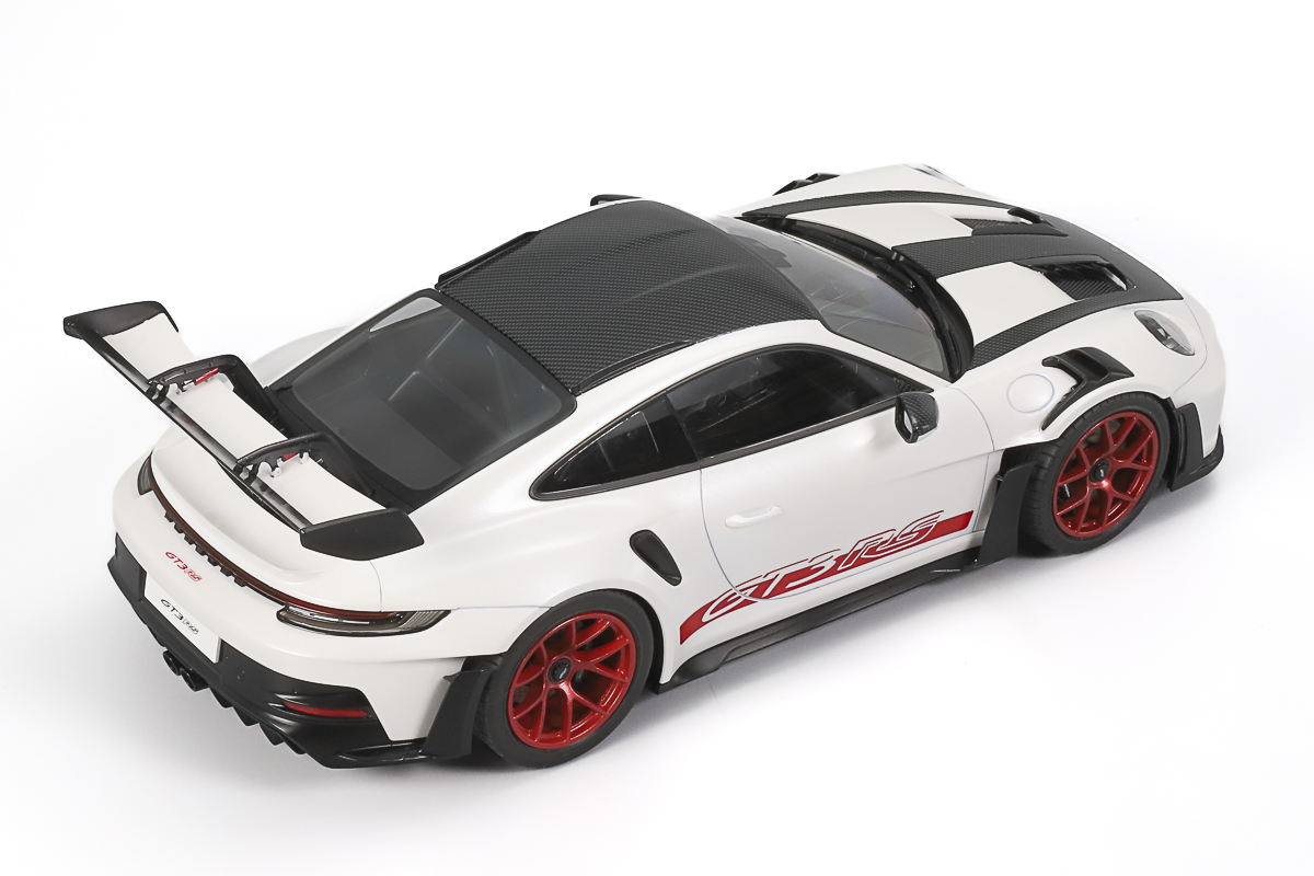 Tamiya 24370 1/24 Porsche 911 GT3 RS (992) - 5