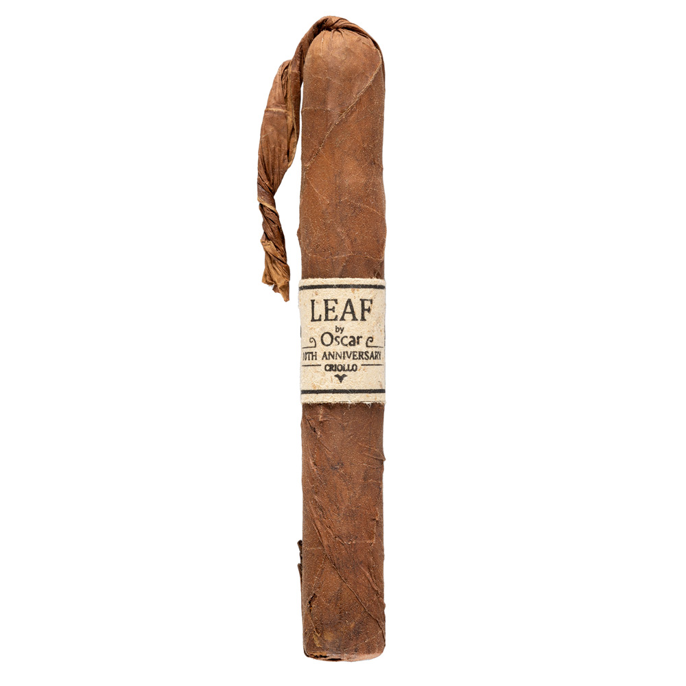 Leaf by Oscar 10th Anniversary Criollo Toro - 3