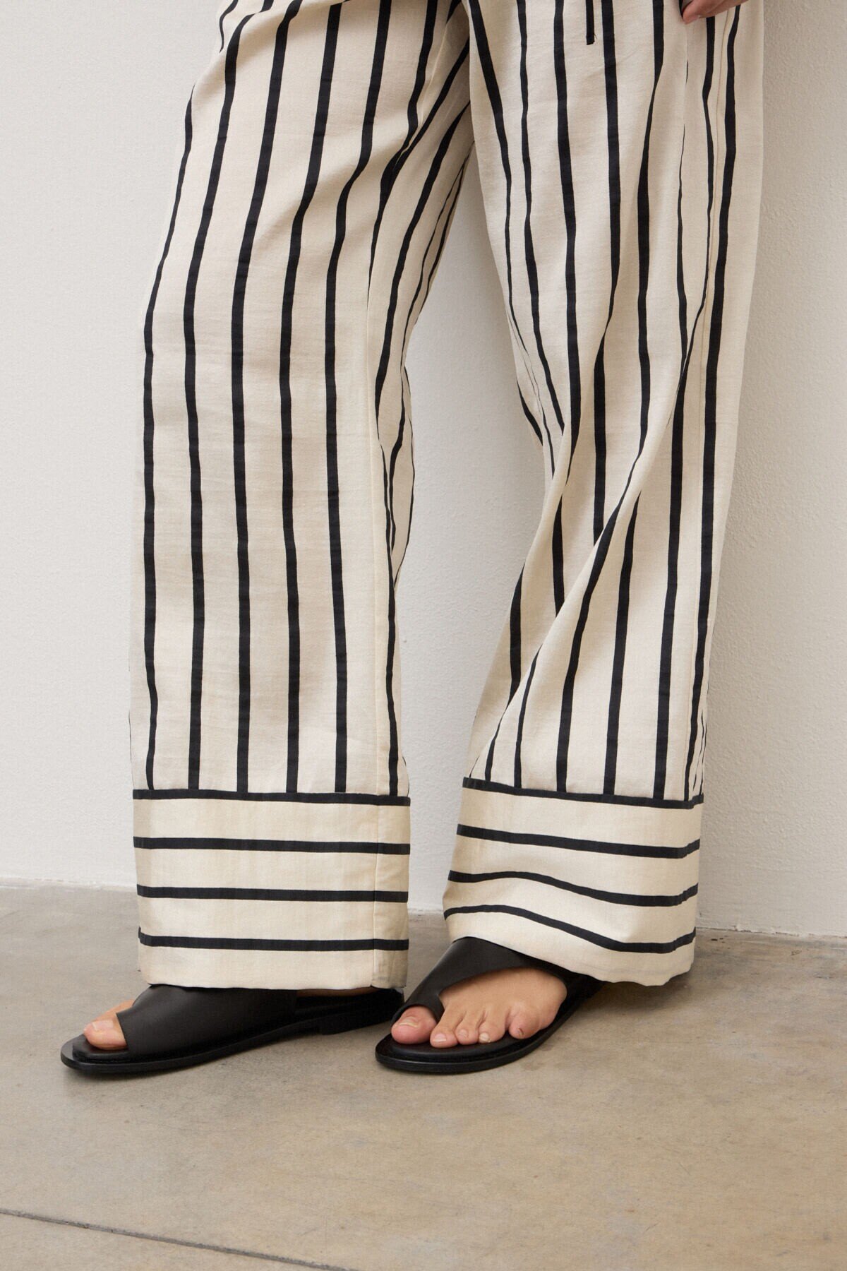 OttodÁme - Linen Blend Palazzo Trousers - 3