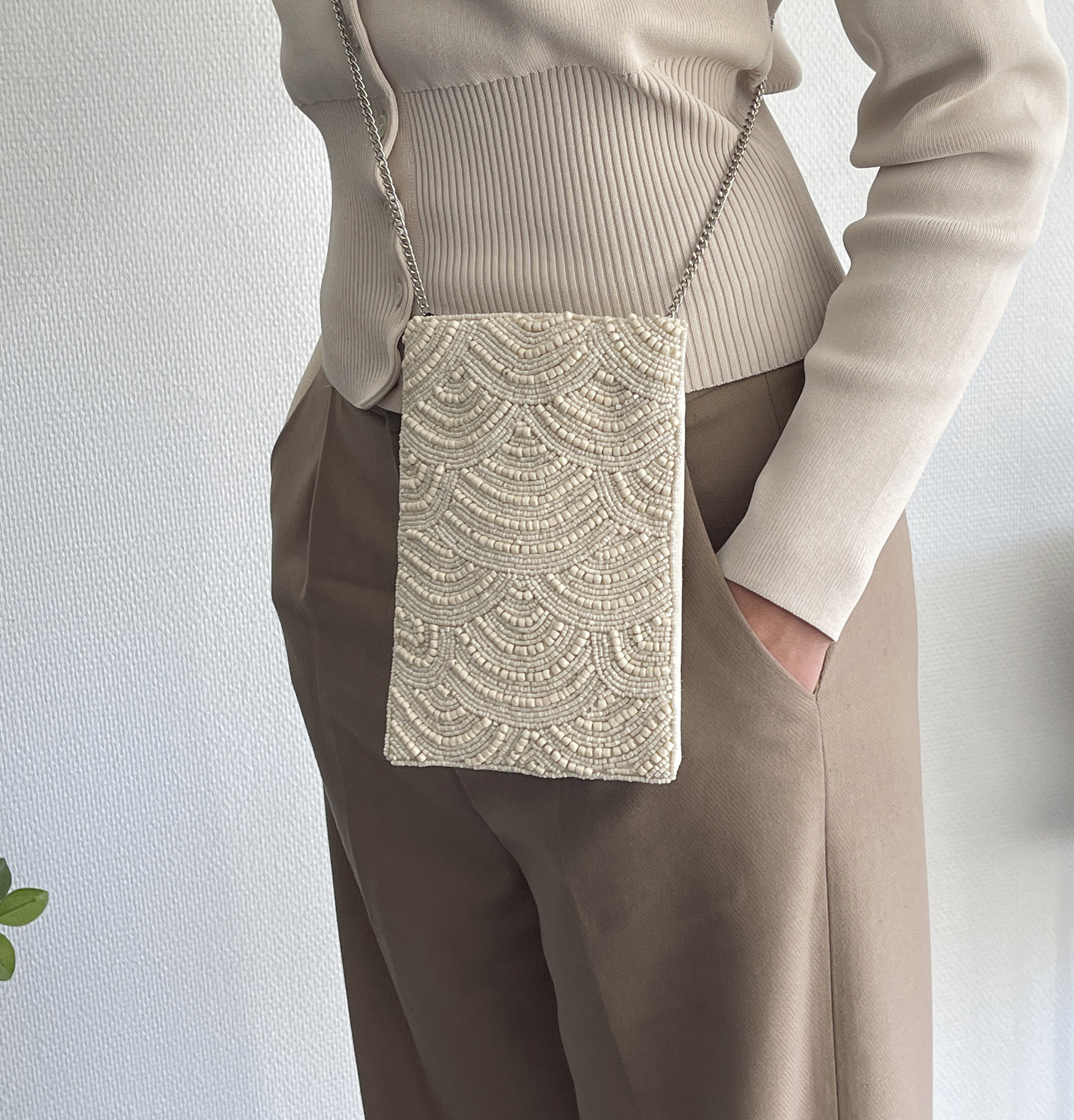 CASABLANCA PHONE CLUTCH NEAR WHITE