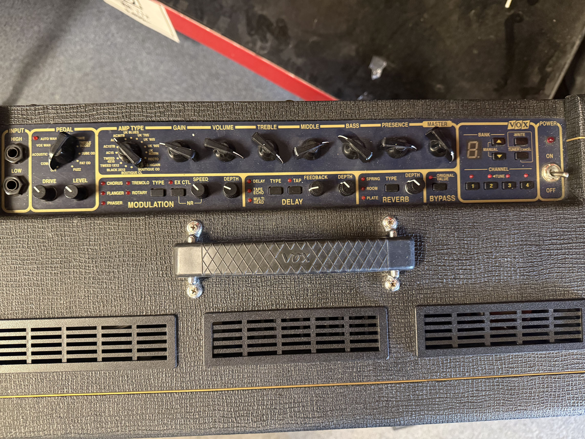 Vox AD60VTH + V212B och footswitch - 3