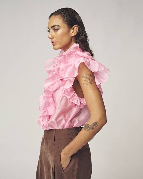 Blus Embla med volanger rosa - 3