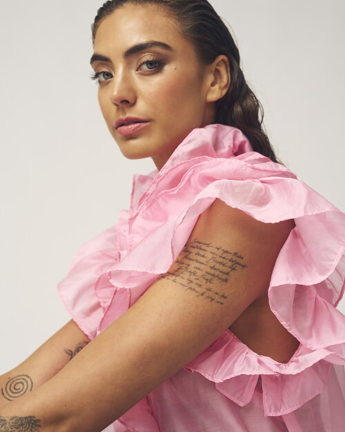 Blus Embla med volanger rosa - 4