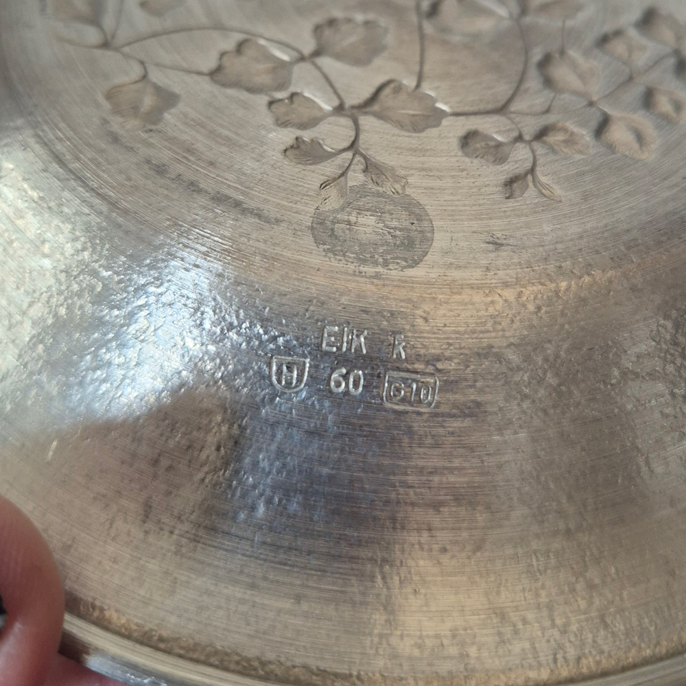 vintage TENNFAT, linneablommor i relief , EIK Norway, br 15,5 cm  - 8