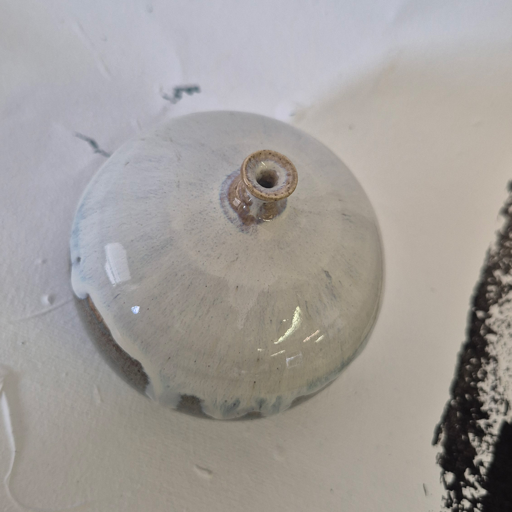 vintage VAS, liten rund med gråblå glasyr, h 7,5 cm  - 2