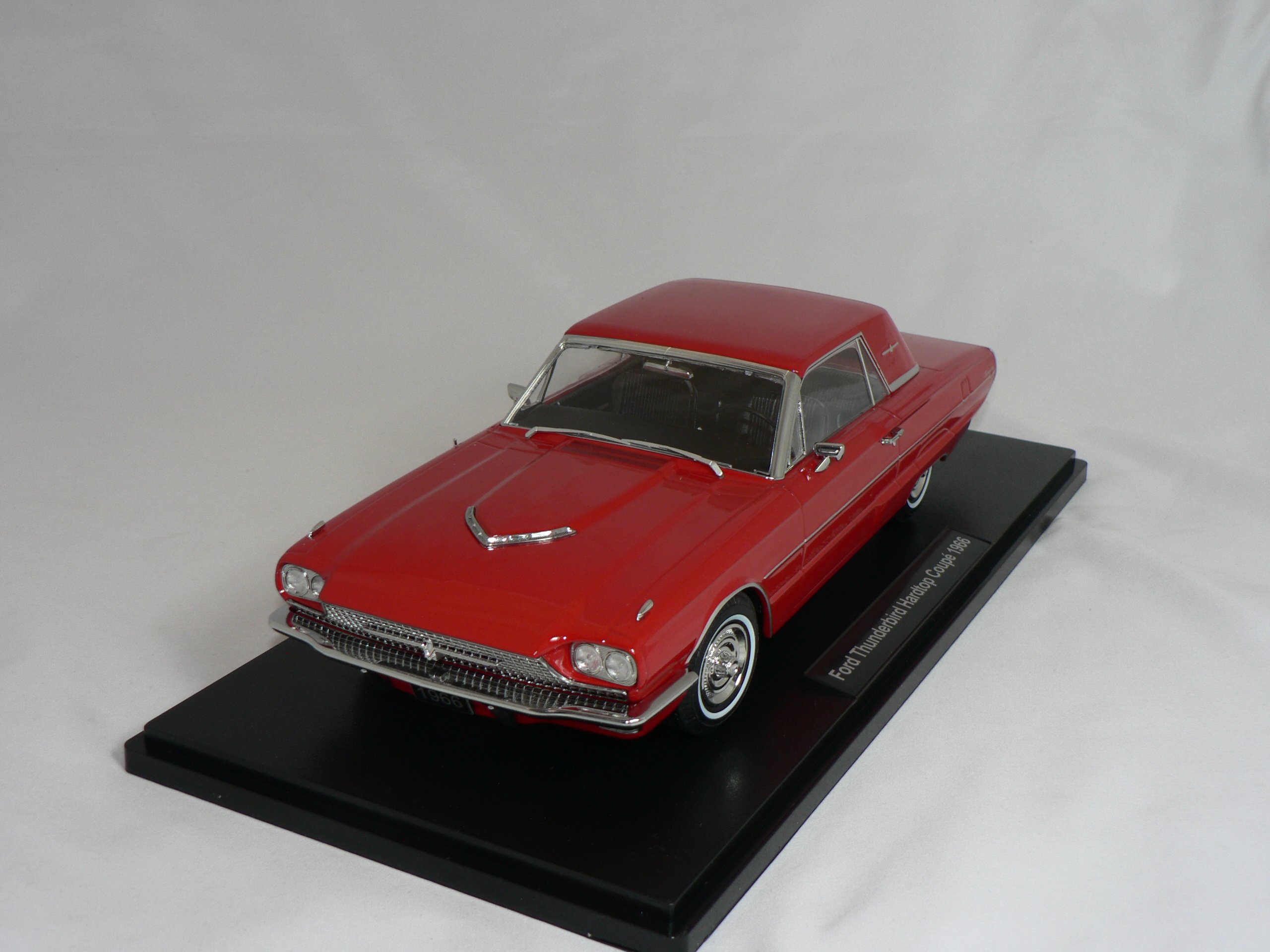Ford  Thunderbird  HardTop Coupe  1966  1:18  KK Scale
