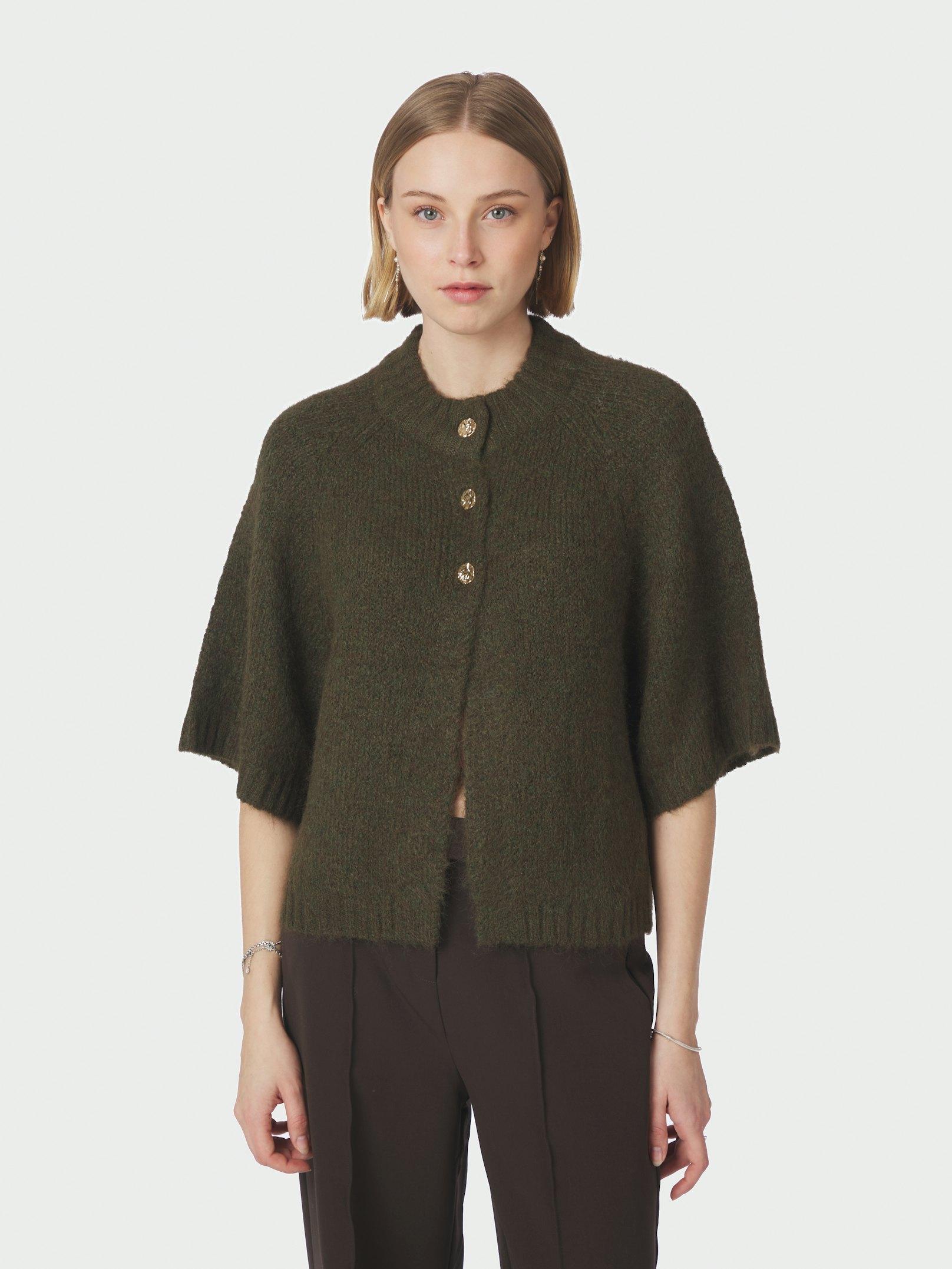 Benuta Fluffy Knit Cardigan Army - 3