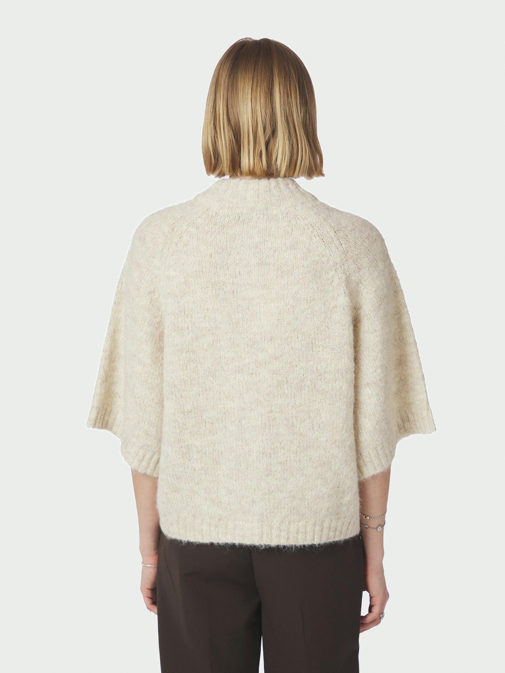 Benuta Fluffy Knit Cardigan Ivory - 4