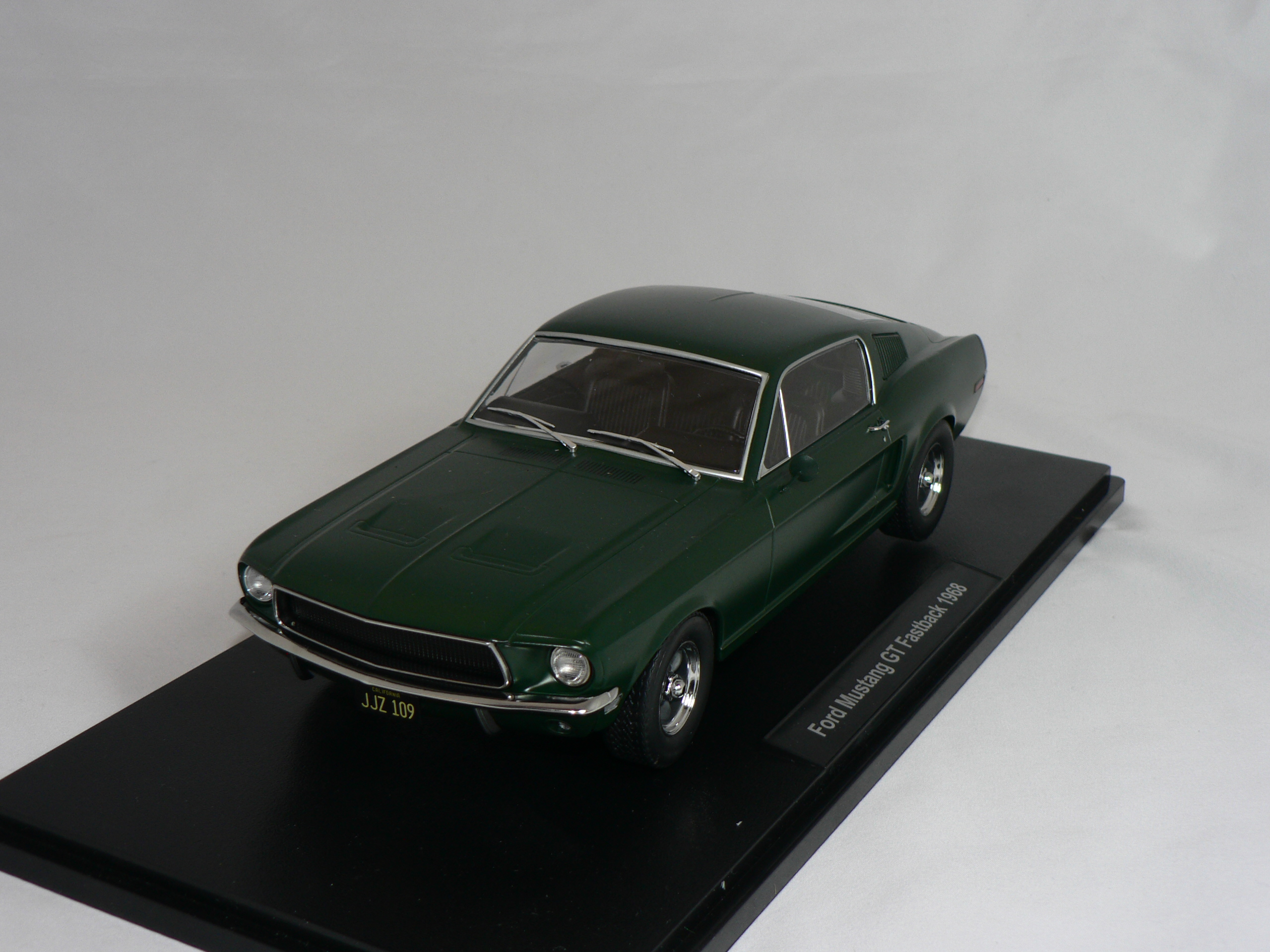 Ford Mustang   GT  Fastback 1968   1:18  KK-Skale  