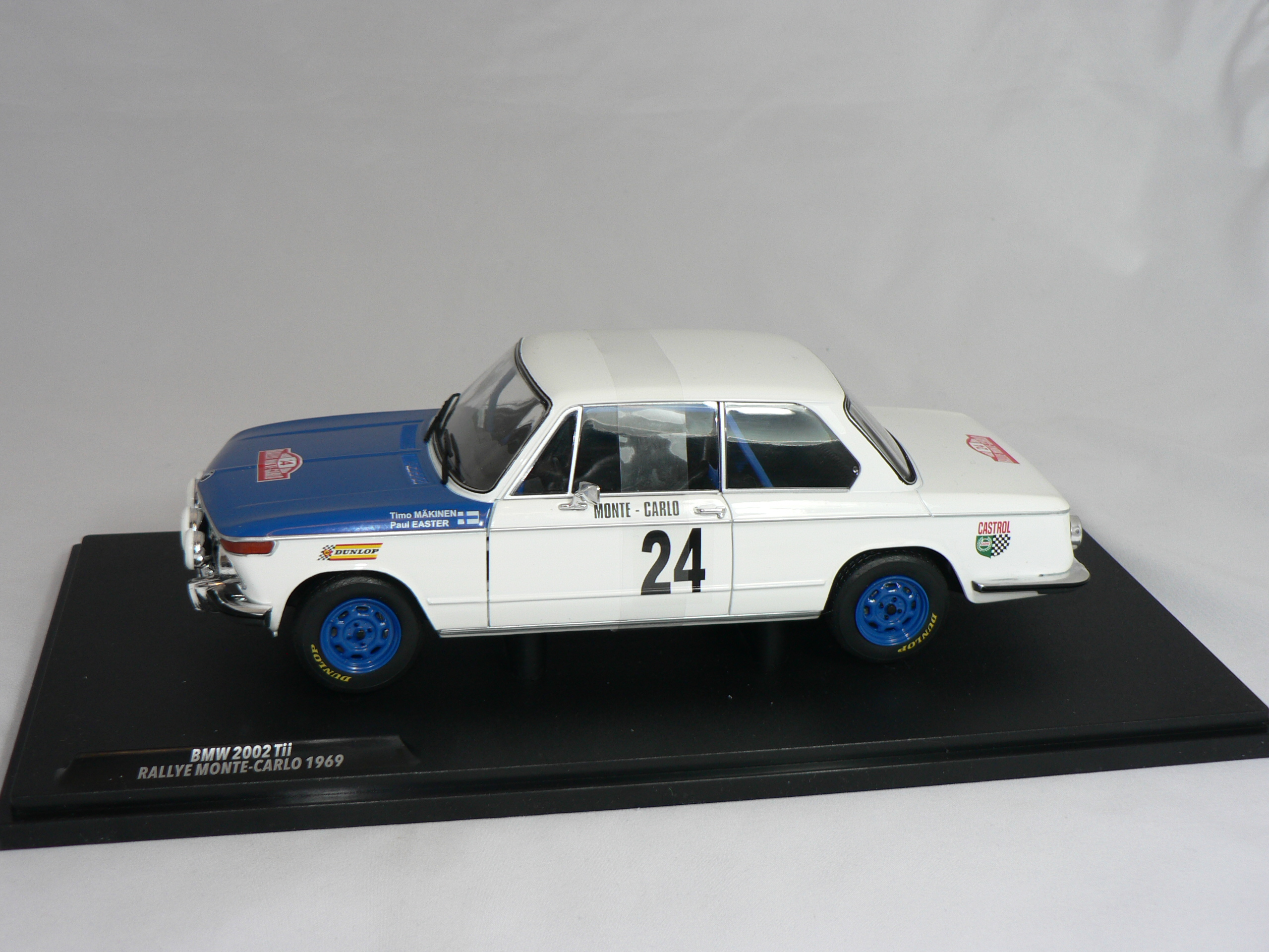 BMW  2002   TII 1969  1:18   Solido   #24 Timo Mäkinen  Paul Easter - 3
