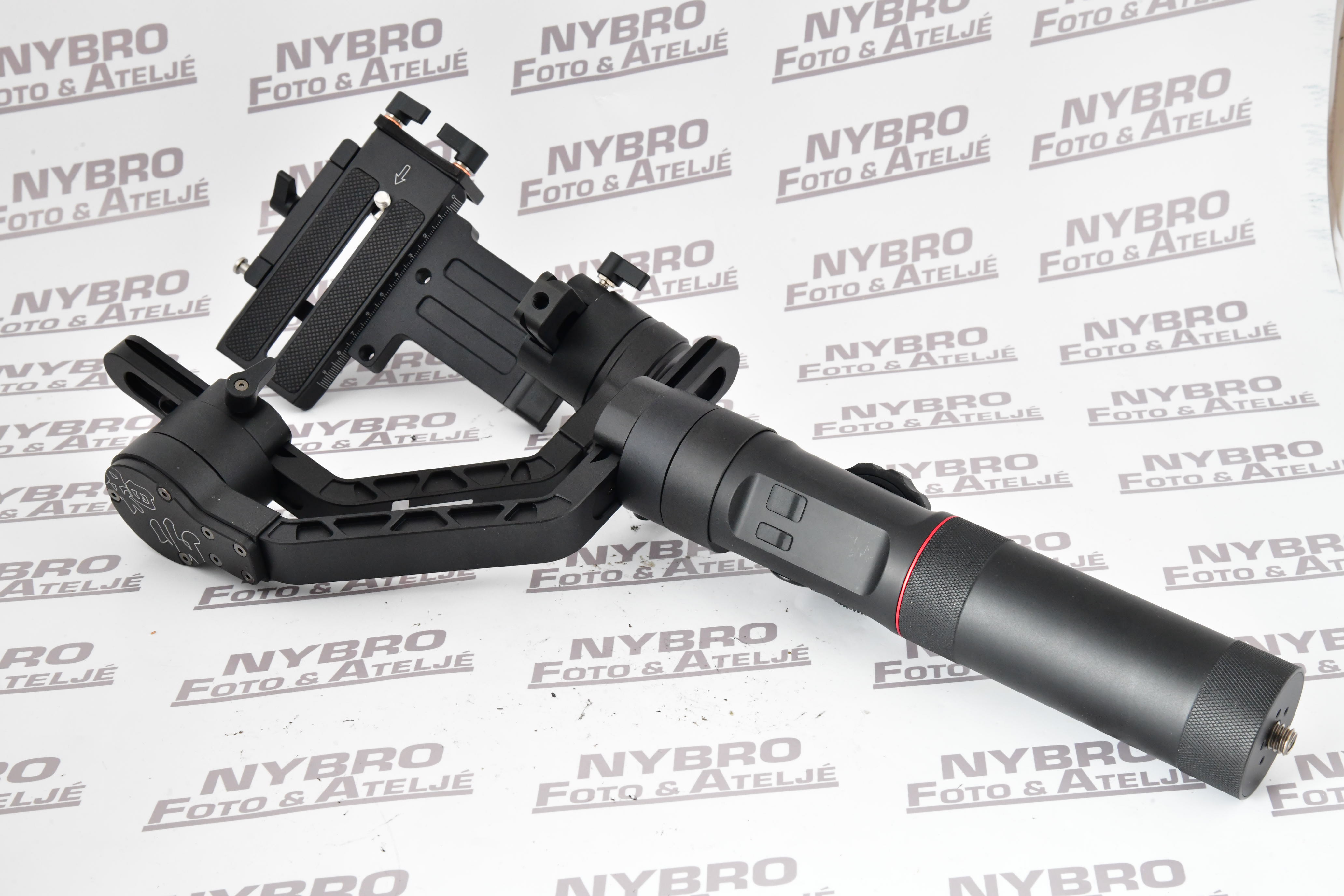 Zhiyun Crane 2
