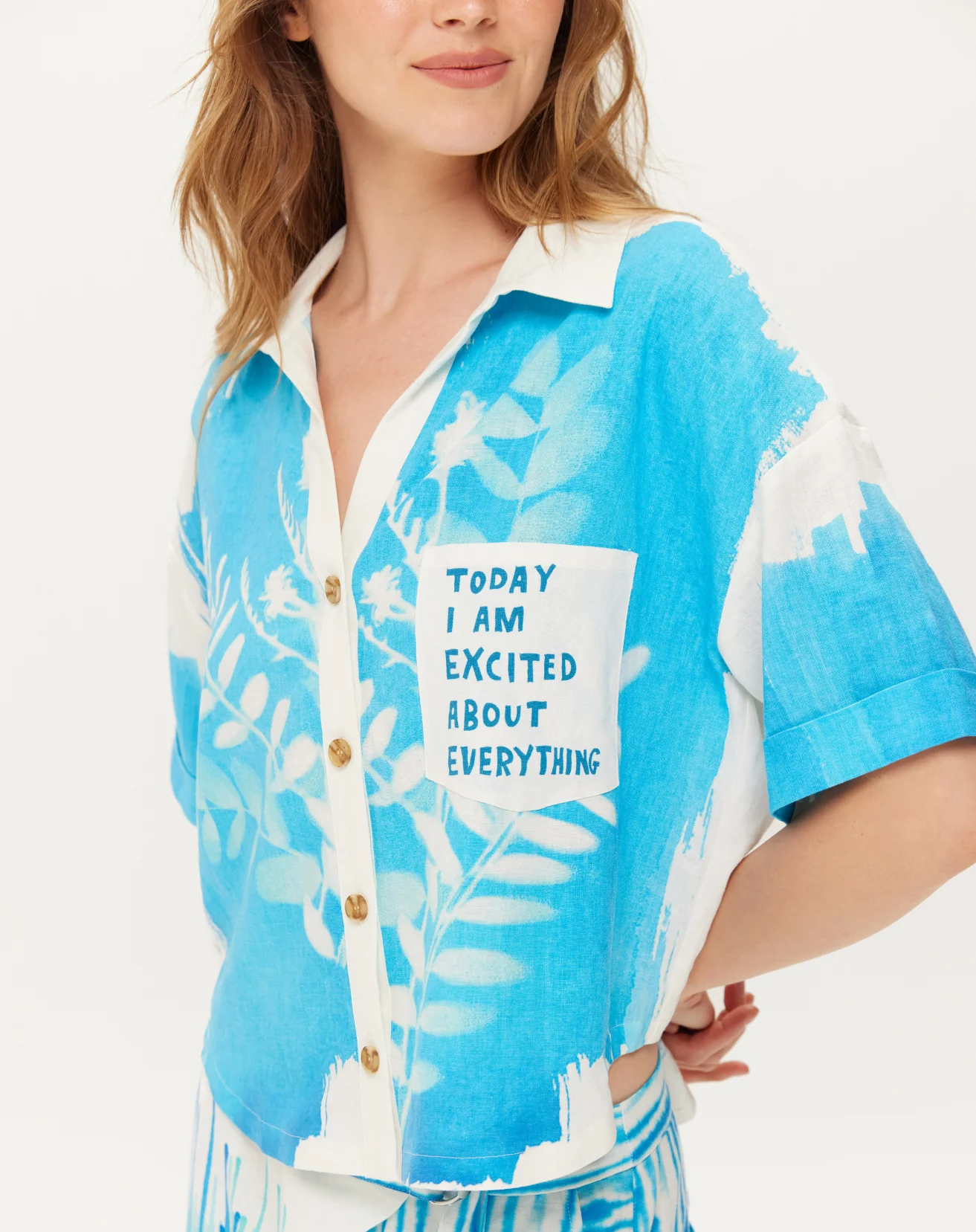 Aria Cropped Shirt - Me369