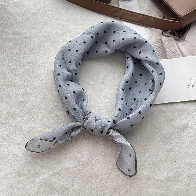 LUCY SCARF LIGHT BLUE DOT 58x58