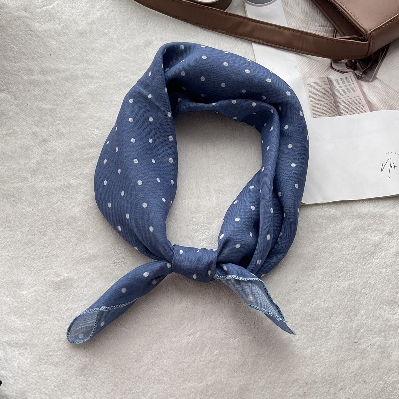 LUCY SCARF BLUE DOT 58x58