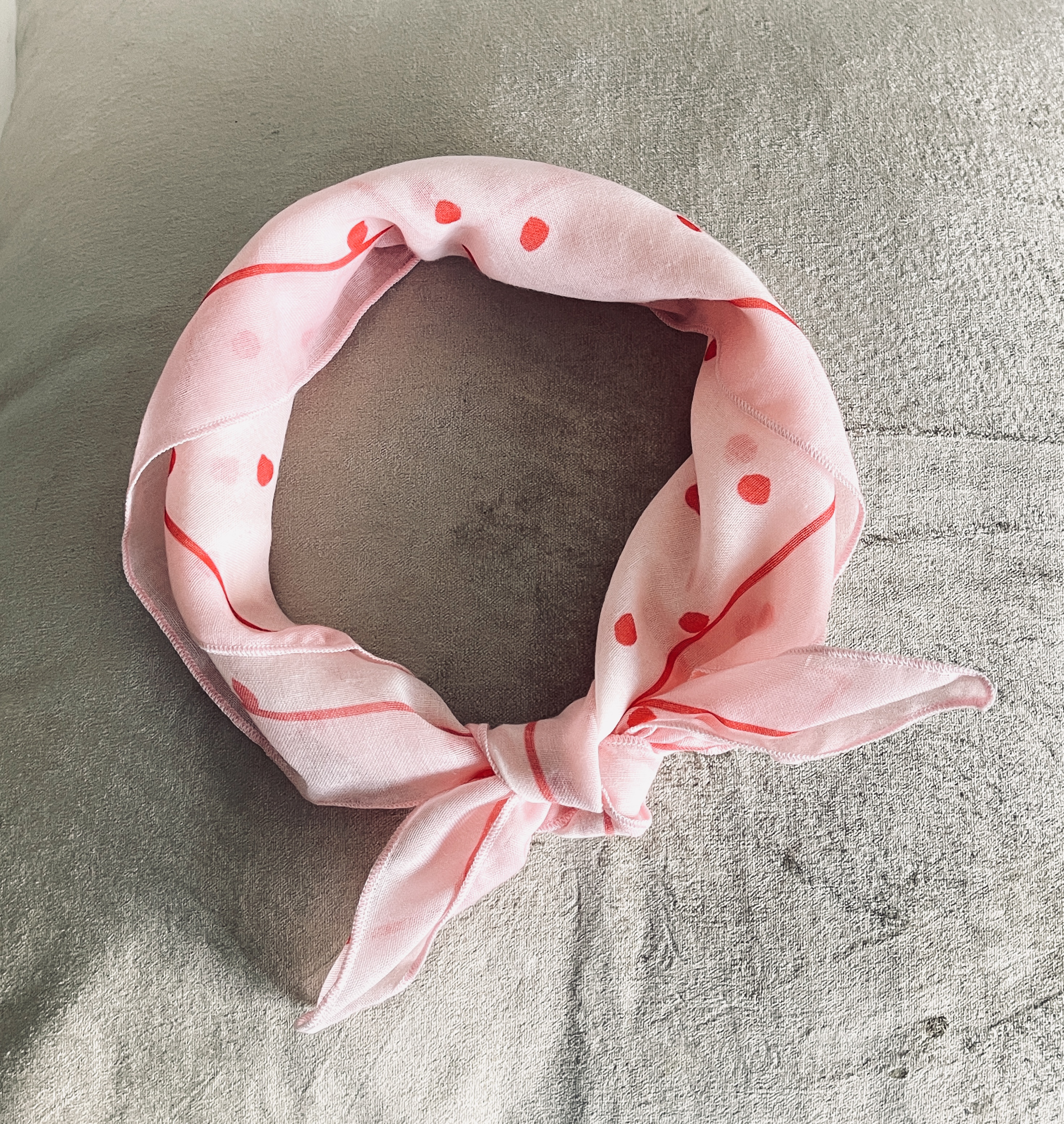 LUCY SCARF PINK DOT 55x55