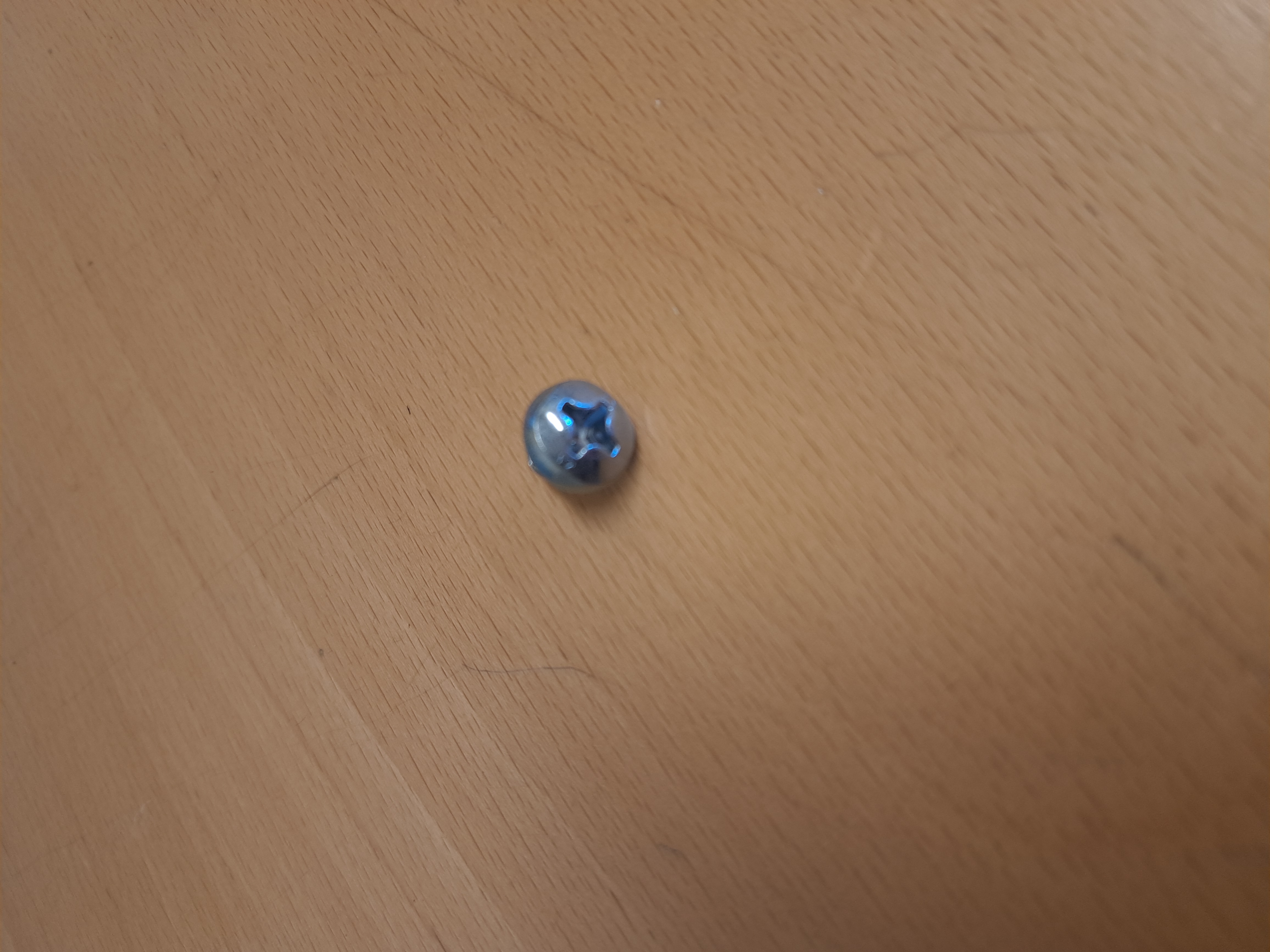 Cross recessed screw