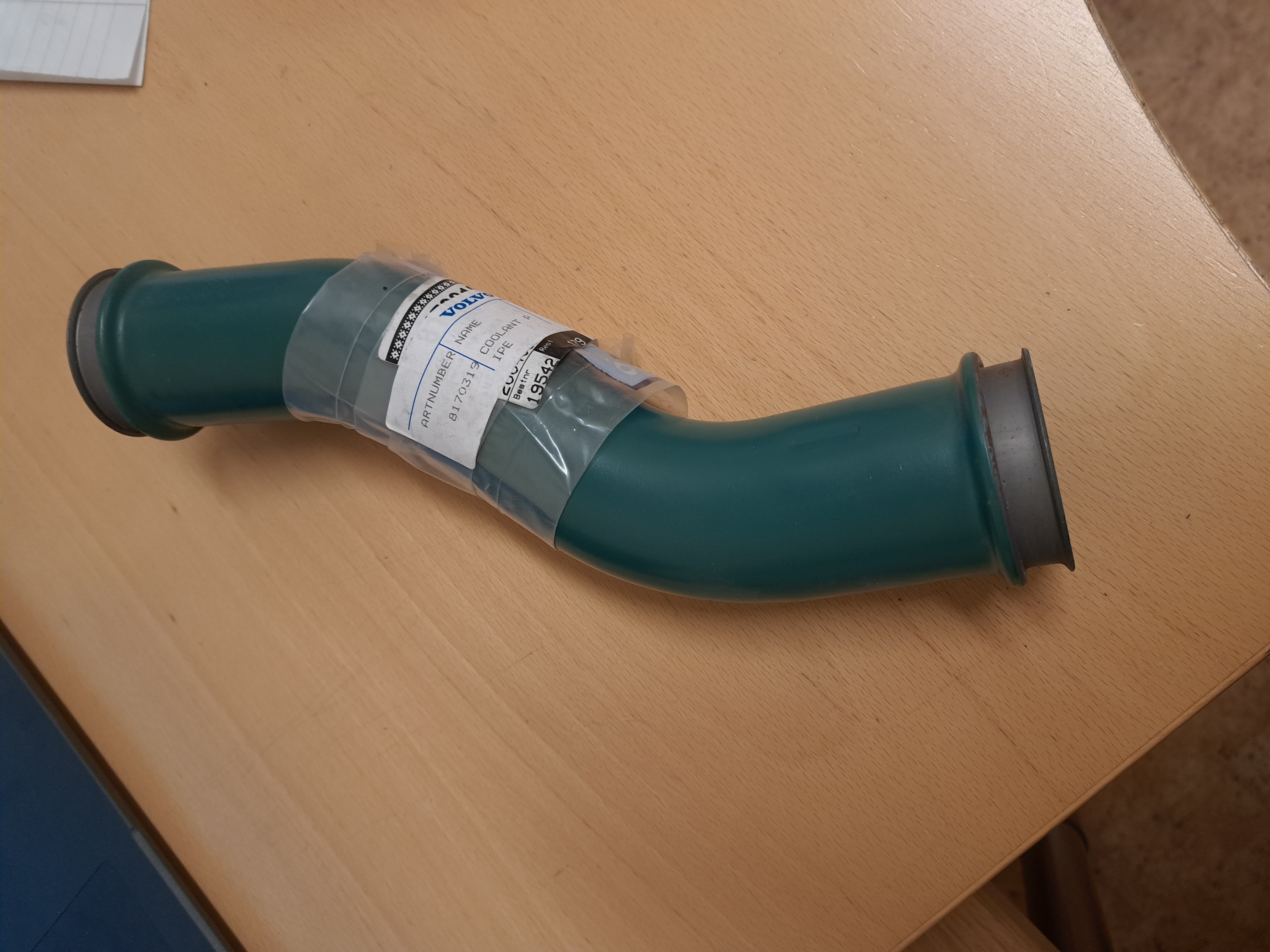 Coolant pipe