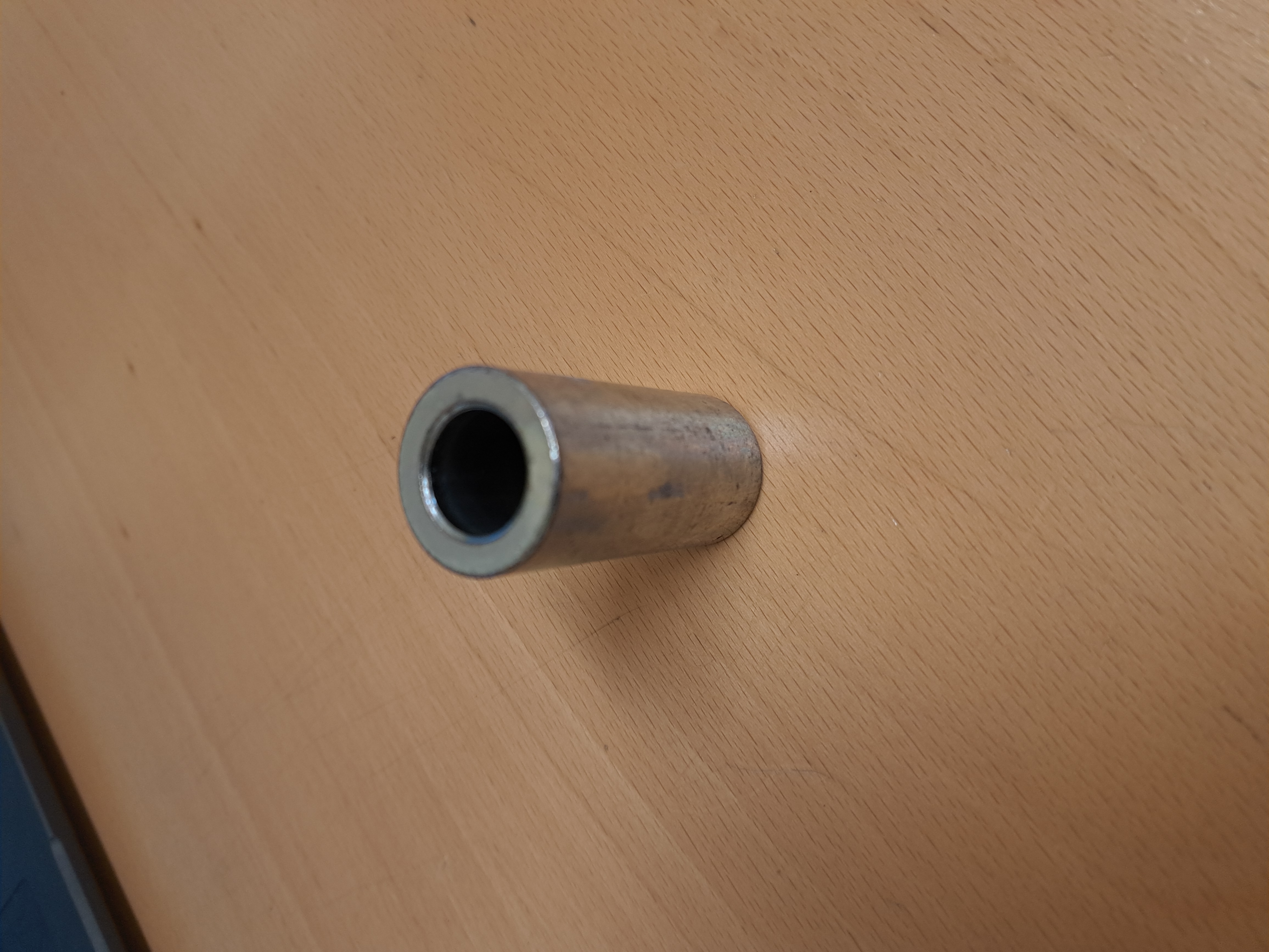 Spacer sleeve